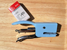  Συρραπτικό Maestri Mini Plier No.10 - Γαλάζιο παστέλ
