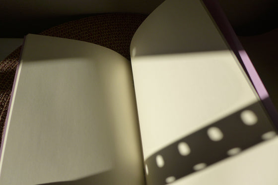 Σημειωματάριο καρφίτσα Lilla με 64 Chamois cream σελίδες χωρίς γραμμές 14x20 εκ.  (1+1 Δώρο)