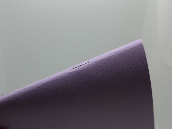 Σημειωματάριο καρφίτσα Lilla με 64 Chamois cream σελίδες χωρίς γραμμές 14x20 εκ.  (1+1 Δώρο)