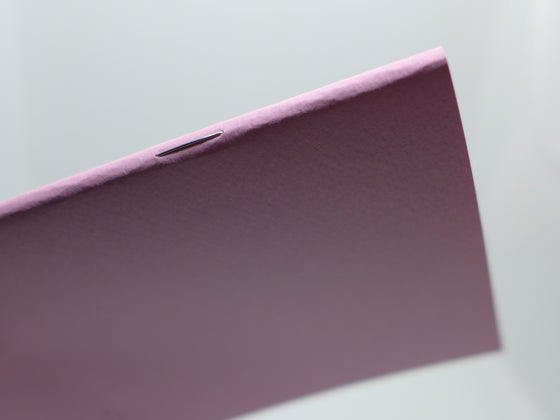 Σημειωματάριο καρφίτσα Rosa με 64 Chamois cream σελίδες χωρίς γραμμές 14x20 εκ.  (1+1 Δώρο)